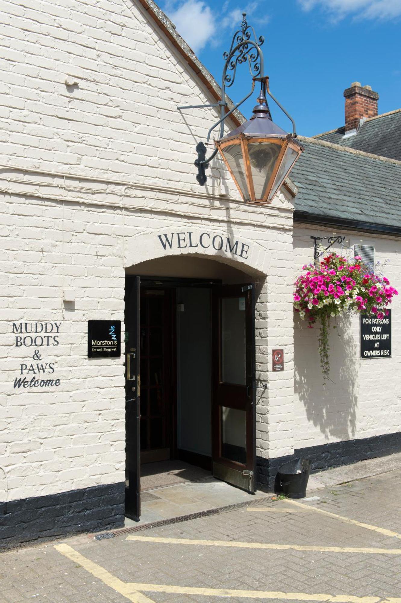 Green Dragon, Welton By Marston'S Inns South Cave Exterior foto